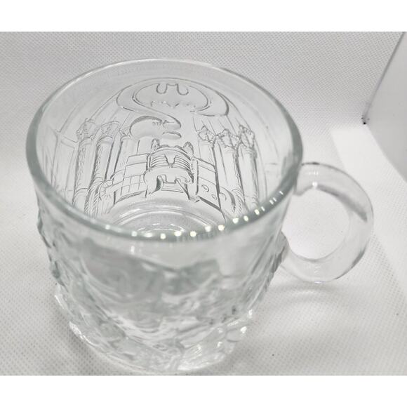 MUG/CUP-BATMAN FOREVER-THE RIDDLER-McDonalds-Clear Glass-Embossed-1995 - Picture 3 of 6